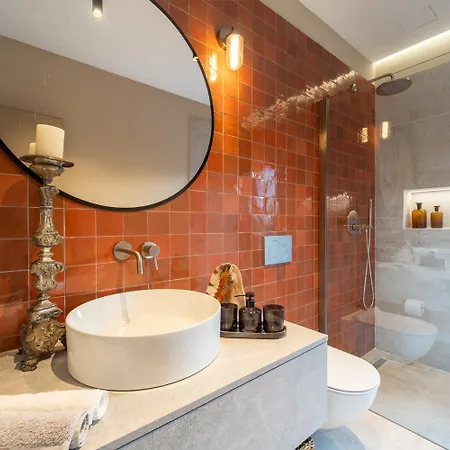 Horto With Heated Pool & Sauna Livade