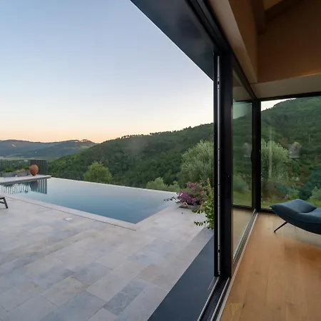 Horto With Heated Pool & Sauna Livade