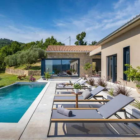 Horto With Heated Pool & Sauna * Livade